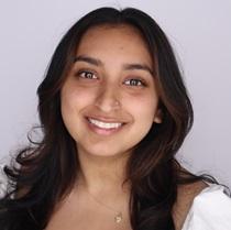 Profile photo of summer intern Jasmine Jain.